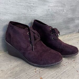 BOBS from Sketchers Memory Foam Brown Faux Suede Wedge Ankle Boot Booties 9.5 GC